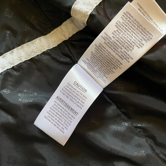 Columbia Women's Interchange Removable Hood Waterproof Jacket, Black, Medium - Picture 9 of 16